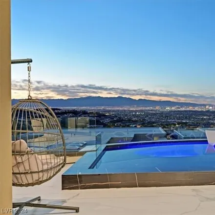 Image 8 - Solitude Rock Court, Henderson, NV 89012, USA - House for sale