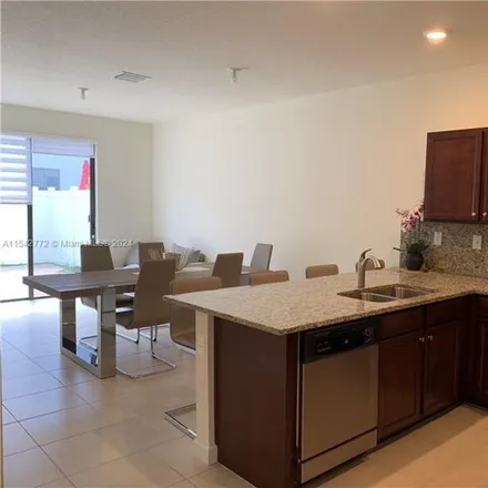 Image 6 - 10319 West 33rd Way, Hialeah, FL 33018, USA - Townhouse for rent