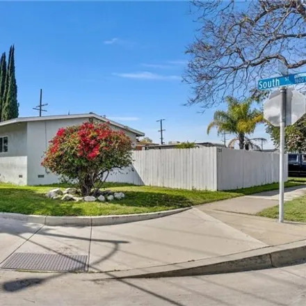 Image 2 - 725 South Elder Street, Anaheim, CA 92805, USA - House for sale
