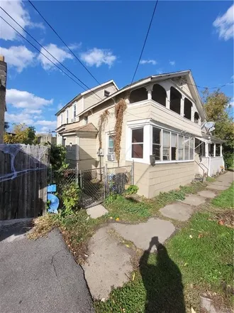 Buy this 4 bed duplex on 104 Fenton Street in City of Syracuse, NY 13204