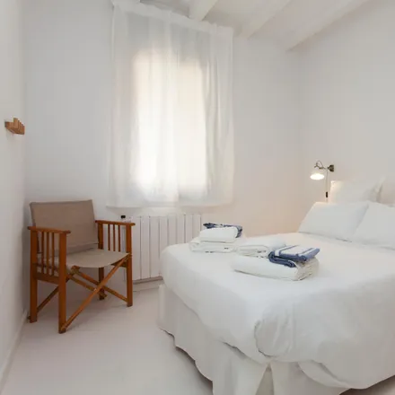Rent this 1 bed apartment on Carrer de Verdaguer i Callís in 9, 08003 Barcelona