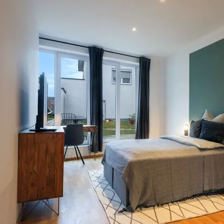 Rent this 4 bed room on Rohmerplatz 13 in 60486 Frankfurt, Germany