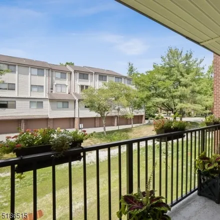 Image 7 - 99 Courts of Glenpointe Driveway, Teaneck Township, NJ 07666, USA - Townhouse for sale