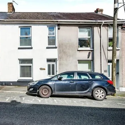 Buy this 3 bed townhouse on St David's Street in Carmarthen, SA31 3DU