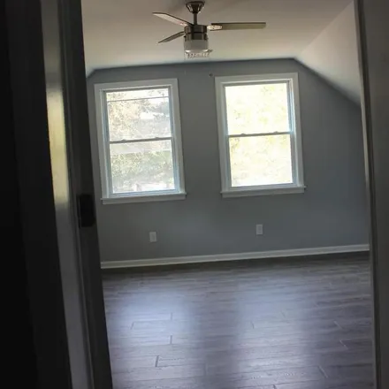 Rent this 5 bed apartment on 357 Ellis Street in Elsmere, Glassboro