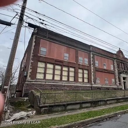 Image 2 - Dana Street School, South Grant Street, Wilkes-Barre, PA 18702, USA - House for sale