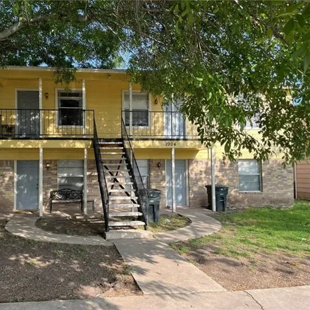 Buy this studio house on 1953 Cedarhill Drive in Killeen, TX 76543