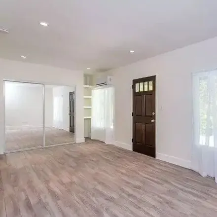 Image 6 - 8914 Krueger Street, Culver City, CA 90232, USA - House for rent