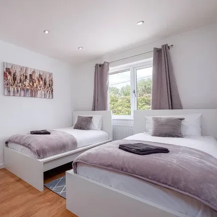 Rent this 3 bed apartment on Cambridge in CB5 8LJ, United Kingdom