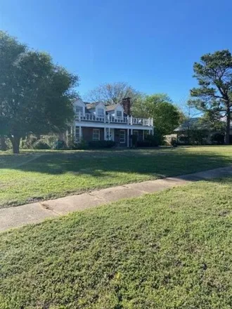 Buy this 4 bed house on 899 Lively Street in Bowie, TX 76230