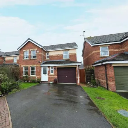 Buy this 4 bed house on Saltwell Park in Hull, HU7 3HW