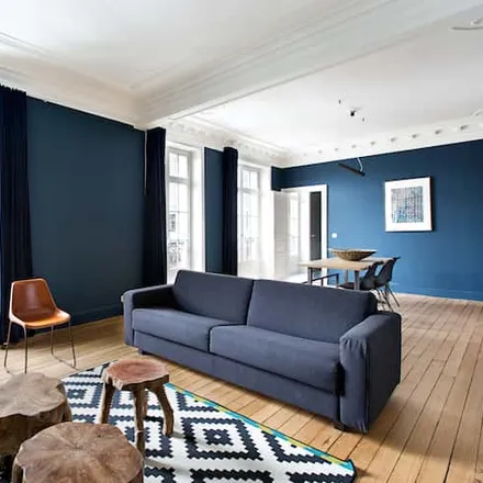 Rent this 2 bed apartment on Huidevettersstraat 51 in 2000 Antwerp, Belgium