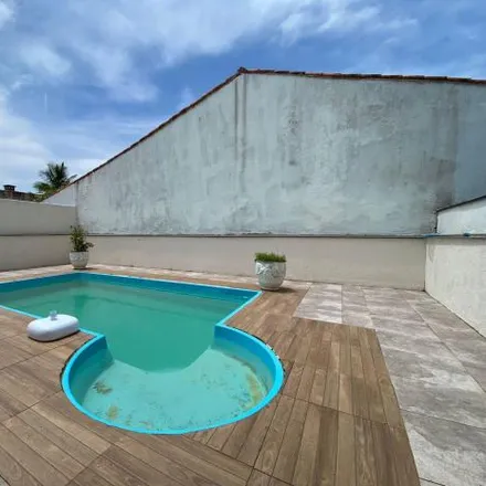 Buy this 5 bed house on Rua Doutor Luiz Moitinho Doria in Maranata, Itanhaem - SP