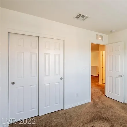 Image 9 - 2098 Via Tiberius Way, Henderson, NV 89011, USA - Townhouse for sale