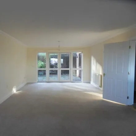 Image 7 - Meadow Walk, Chepstow, NP16 5AU, United Kingdom - House for rent