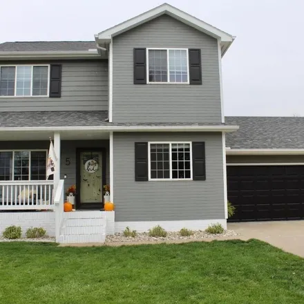Buy this 4 bed house on 468 Lakeshore Drive in McCook Lake, North Sioux City