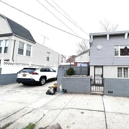 Rent this 3 bed house on 366 Long Street in Greenville, Jersey City