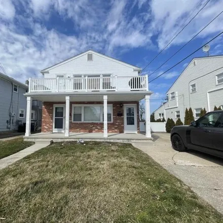 Rent this 2 bed condo on 6807 Monmouth Avenue in Ventnor City, NJ 08406
