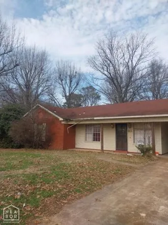 Buy this 3 bed house on 2656 Highland Avenue in Newport, AR 72112