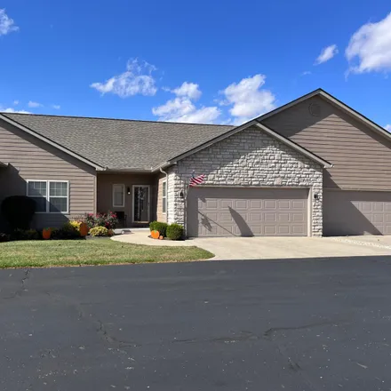 Buy this 2 bed house on 17 Claire Ct in Circleville, OH 43113