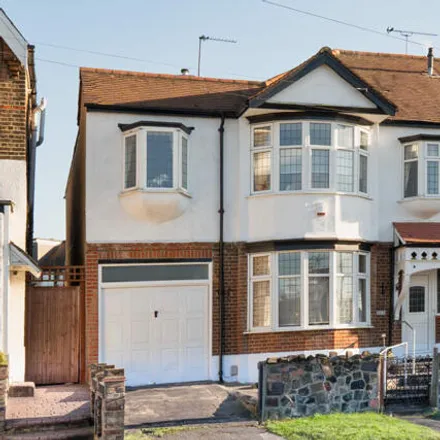 Buy this 5 bed duplex on Hale End in 252 Hale End Road, London