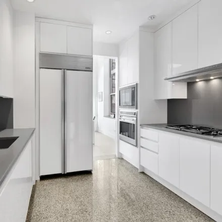 Image 3 - 123 East 86th Street, New York, NY 10028, USA - Condo for sale