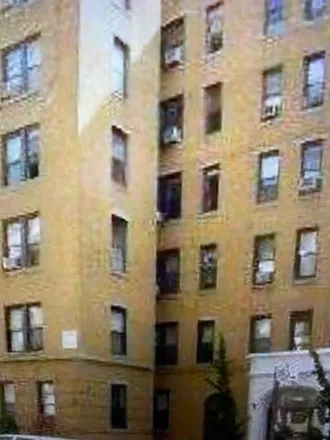 Image 2 - 3105 Brighton 3rd Street, New York, NY 11235, USA - Apartment for sale