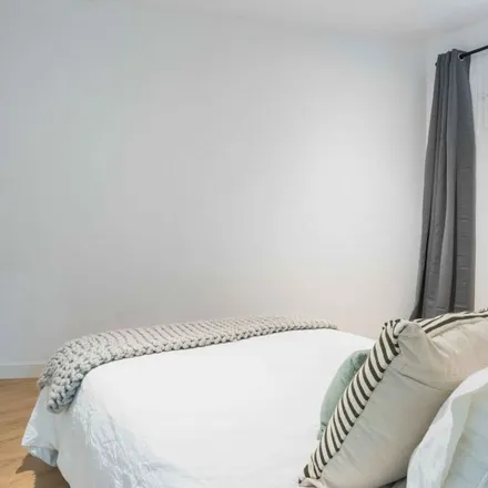 Rent this 1 bed apartment on Centro de Estudios Políticos y Constitucionales in Plaza de la Marina Española, 9