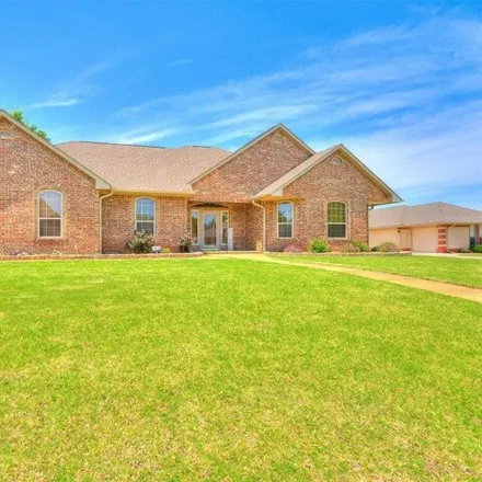 Buy this 3 bed house on 1443 Creek Circle in Oklahoma City, OK 73013