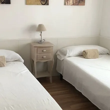 Rent this 3 bed house on 08340 Vilassar de Mar