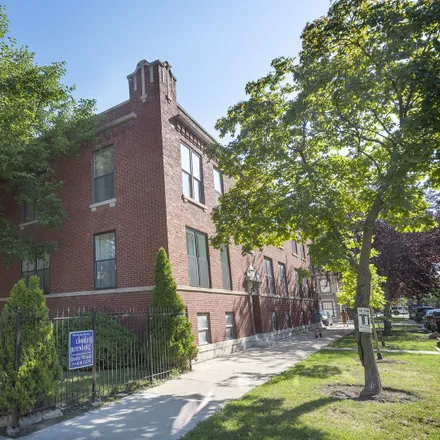 Buy this 2 bed house on 3222-3226 West Sunnyside Avenue in Chicago, IL 60625
