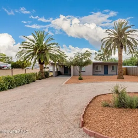 Buy this 3 bed house on 851 North Benton Avenue in Tucson, AZ 85711