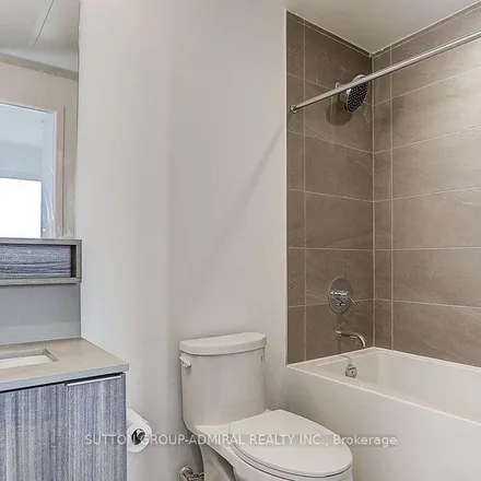 Image 2 - Transit City 1, 898 Portage Parkway, Vaughan, ON L4K 5W7, Canada - Apartment for rent