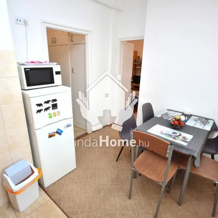 Rent this 1 bed apartment on Debrecen in Egyetem sugárút, 4027