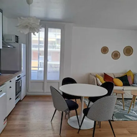 Rent this 3 bed apartment on 34 Rue du Docteur Calmette in 38000 Grenoble, France