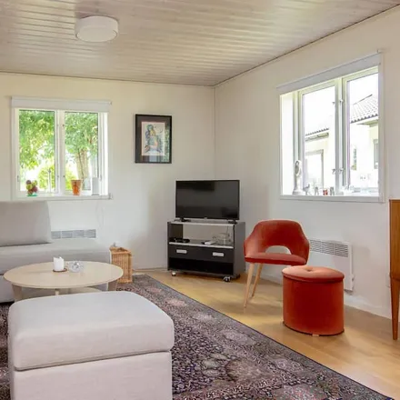 Rent this 2 bed house on Nässjövägen in 571 38 Nässjö, Sweden