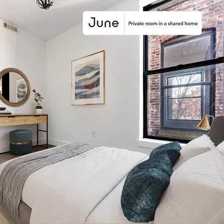 Rent this 4 bed room on 60 New York Avenue
