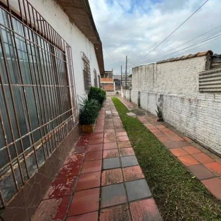 Buy this studio house on EMEF Coronel Francisco Pinto Bandeira in Rua Doutor Nelson Pain Terra 1435, Rio Branco