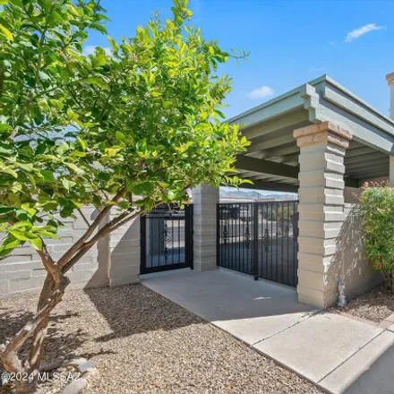 Image 2 - 4238 E La Cienega Dr, Tucson, Arizona, 85712 - Townhouse for sale