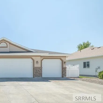 Buy this 5 bed house on 393 Napa Drive in Idaho Falls, ID 83404