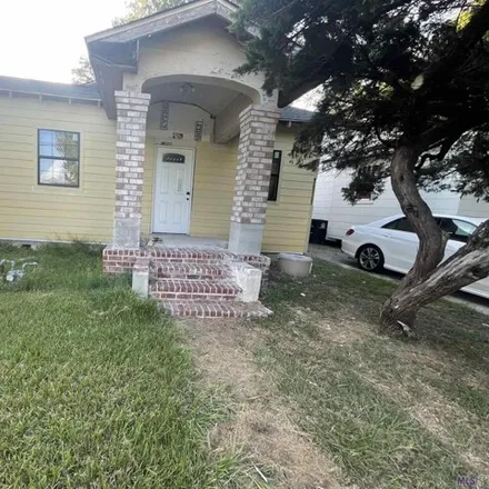 Buy this 3 bed house on 422 St Rose Ave in Baton Rouge, Louisiana