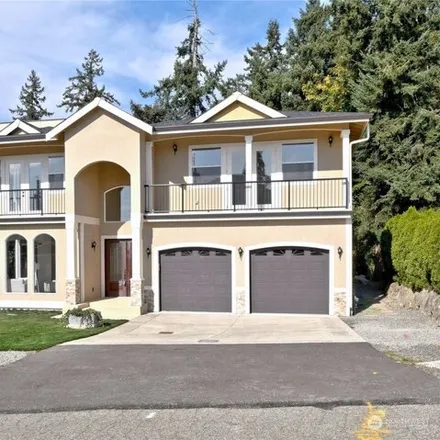 Buy this 5 bed house on 10811 Southeast 64th Street in Pines, Bellevue