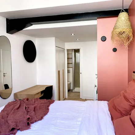 Image 4 - 41 Rue Giner de los Rios, 33800 Bordeaux, France - Apartment for rent