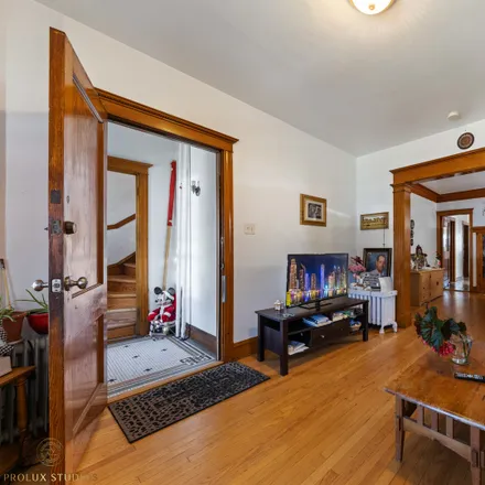 Image 2 - 5601-5603 South Richmond Street, Chicago, IL 60629, USA - Duplex for sale