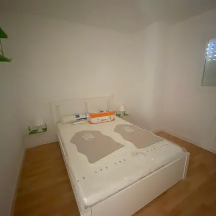 Rent this 2 bed apartment on 2 Place de Lourmel in 22370 Pléneuf-Val-André, France