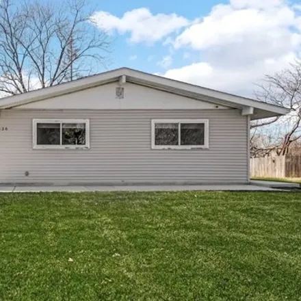 Buy this 3 bed house on Milwaukee Avenue in Glenview, IL 60025