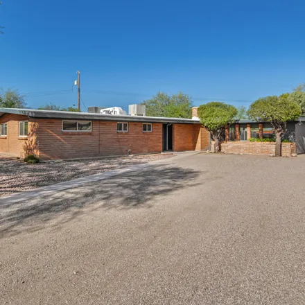 Buy this 3 bed house on Lulu Walker Elementary School in 1750 West Roller Coaster Road, Tucson