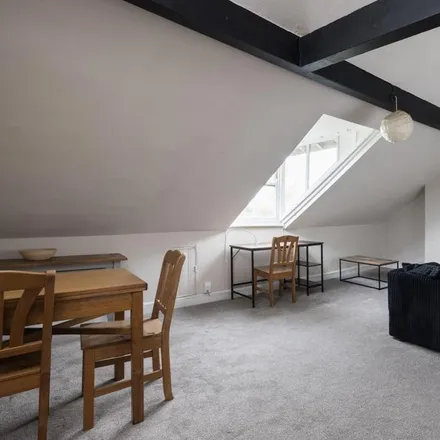 Image 6 - Bronte Guest House, Grosvenor Terrace, York, YO30 7AG, United Kingdom - Apartment for rent