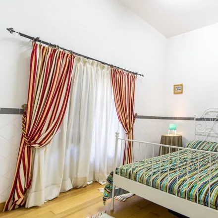 Rent this 9 bed room on unnamed road in 2710-089 Sintra, Portugal