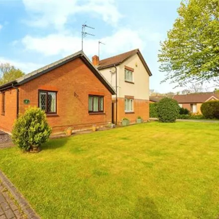 Buy this 3 bed house on Bowmont Close in Cheadle Hulme, SK8 5RX